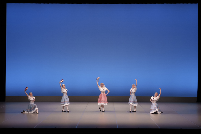 ひらつかアートバレエスタジオ