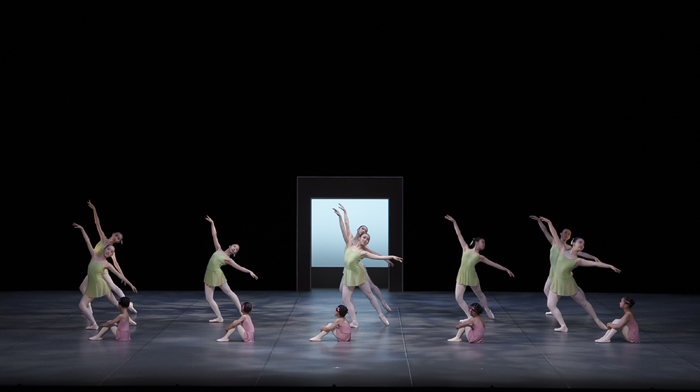 ひらつかアートバレエスタジオ